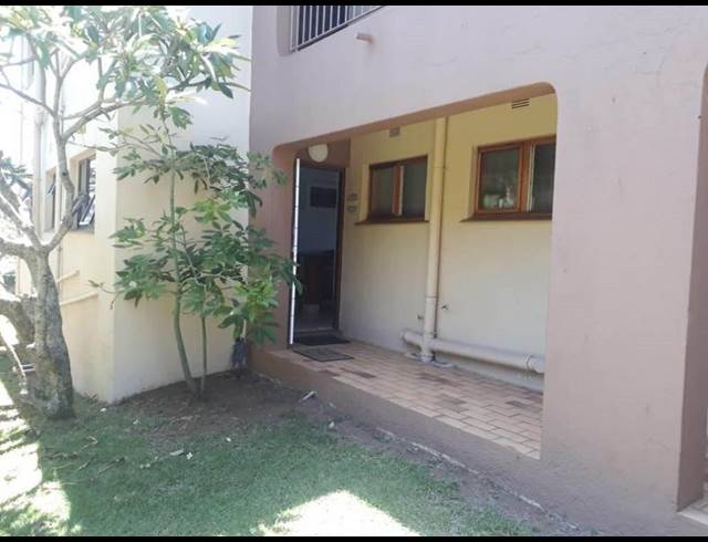 2 BEDROOM APARTMENT FOR SALE IN PALM BEACH